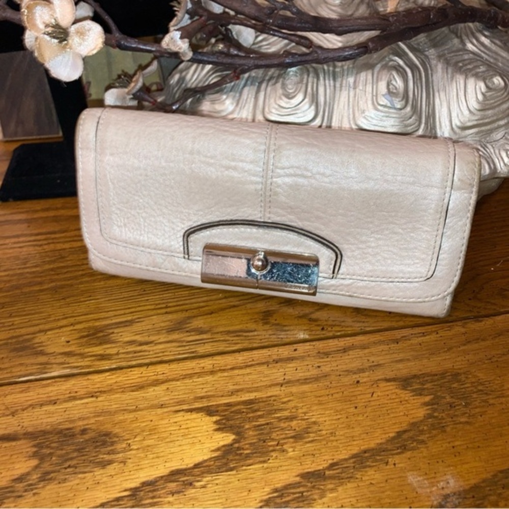 Coach Envelope Clutch Wallet Gold Champagne Leather EUC